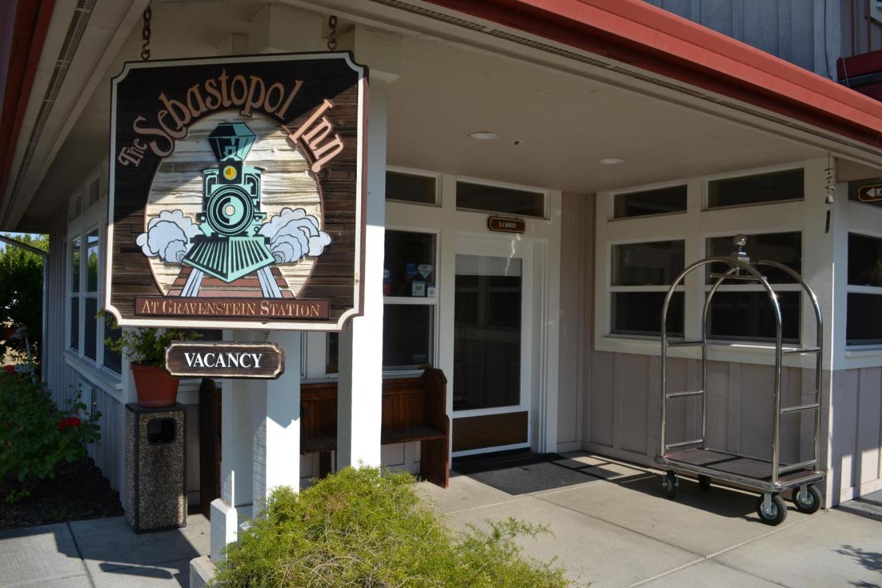 Sebastopol Inn Extérieur photo